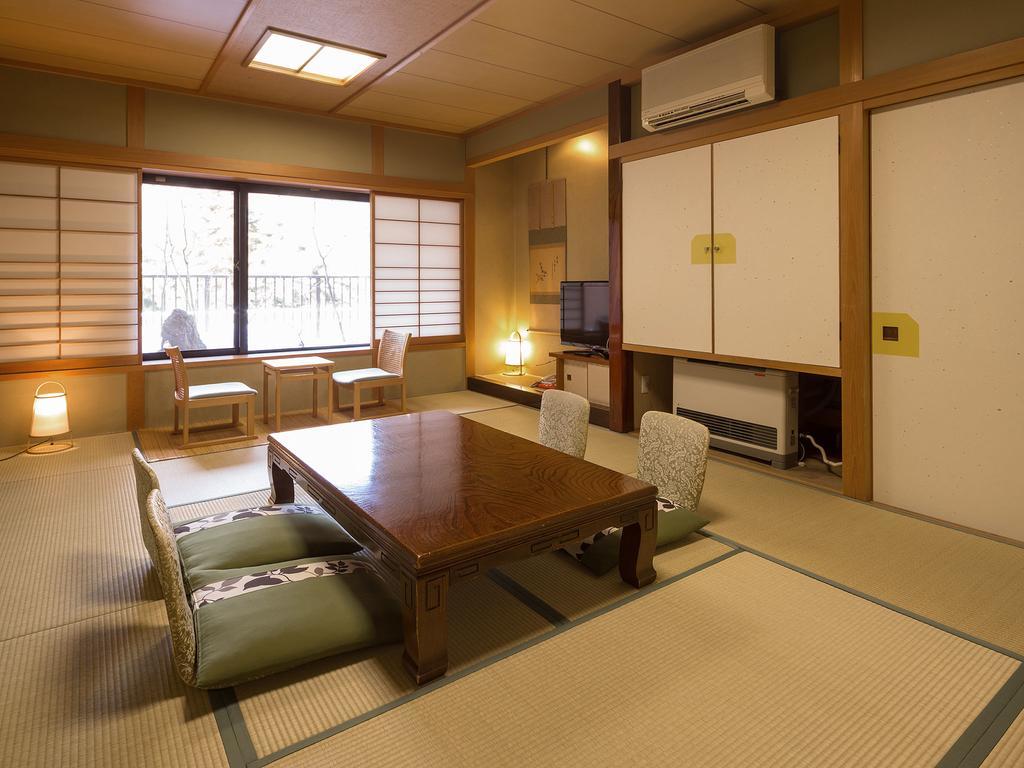 Отель Kanouya Shibukawa Экстерьер фото